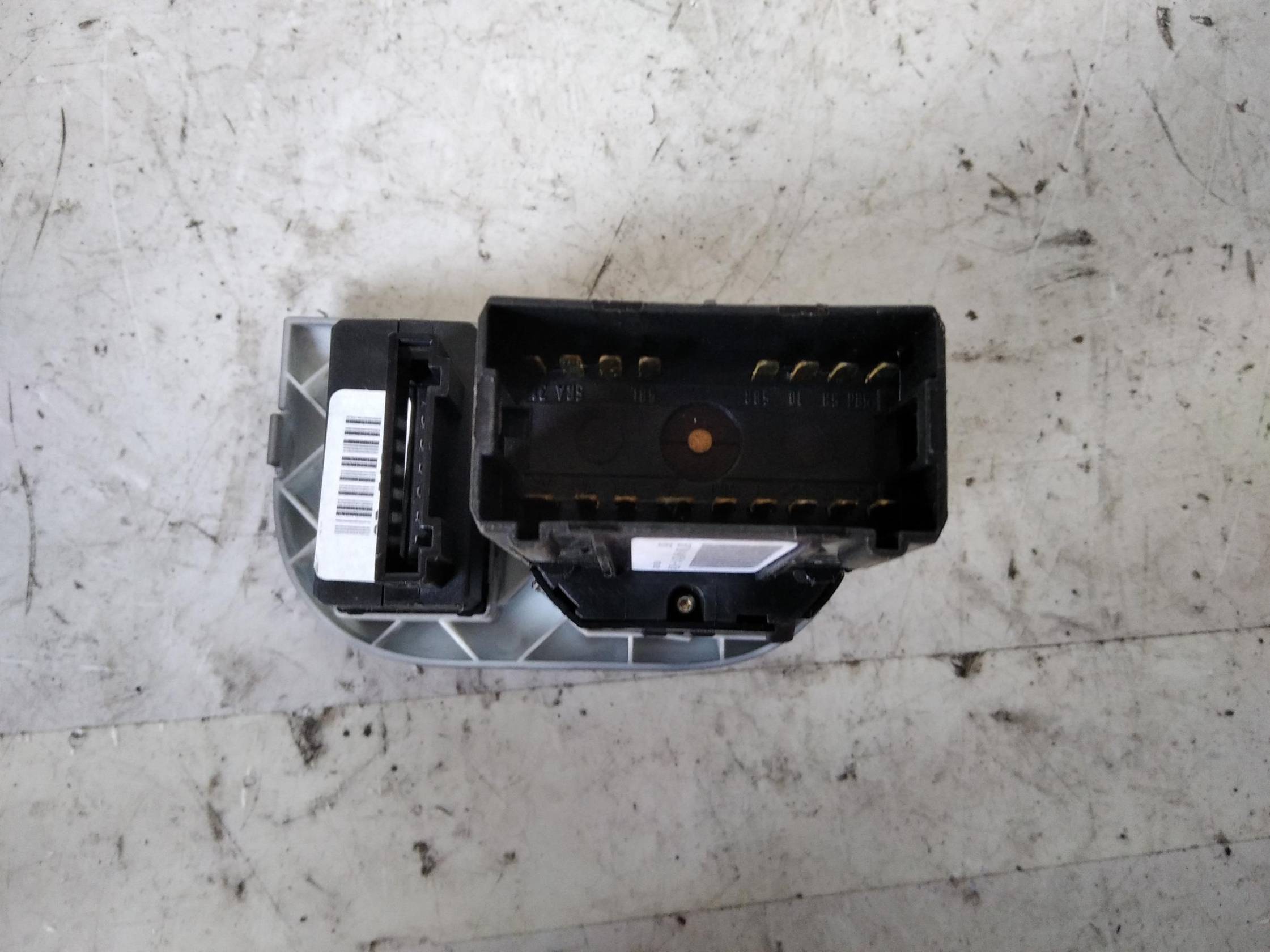 Interruttore blocco comando luci